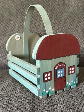 Sawmill Critters Welcome Cottage Basket